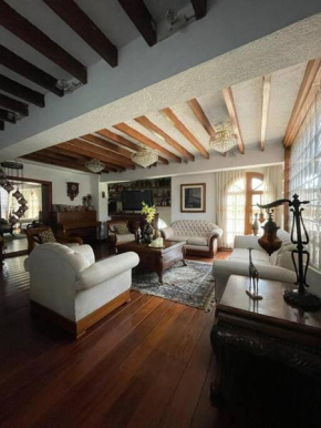Casa hermosa, amplia y elegante
